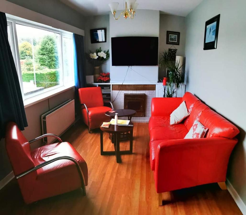 Farnham House Bed & Breakfast Кейвън Екстериор снимка